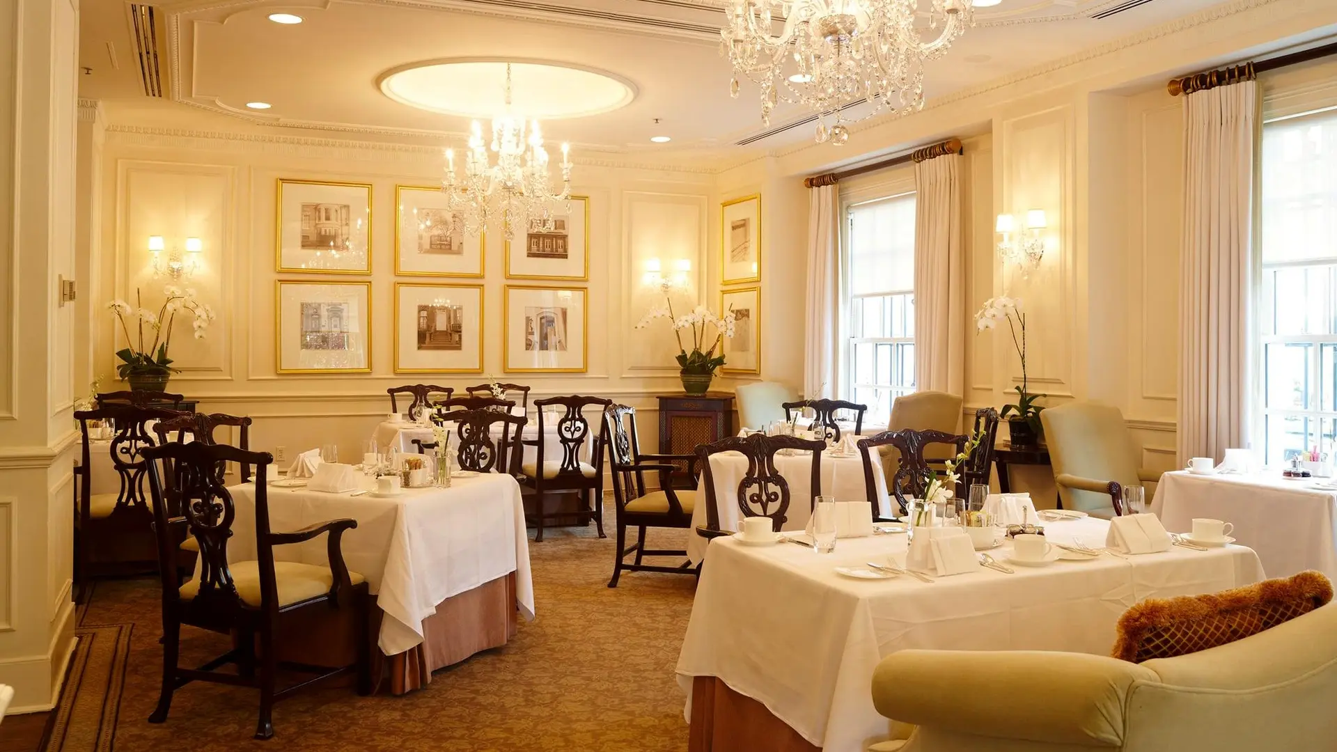 Hotel review Restaurants & Bars' - The Hay-Adams - 1