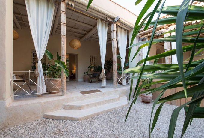 Verified hotel review - Les Deux Tours - 22