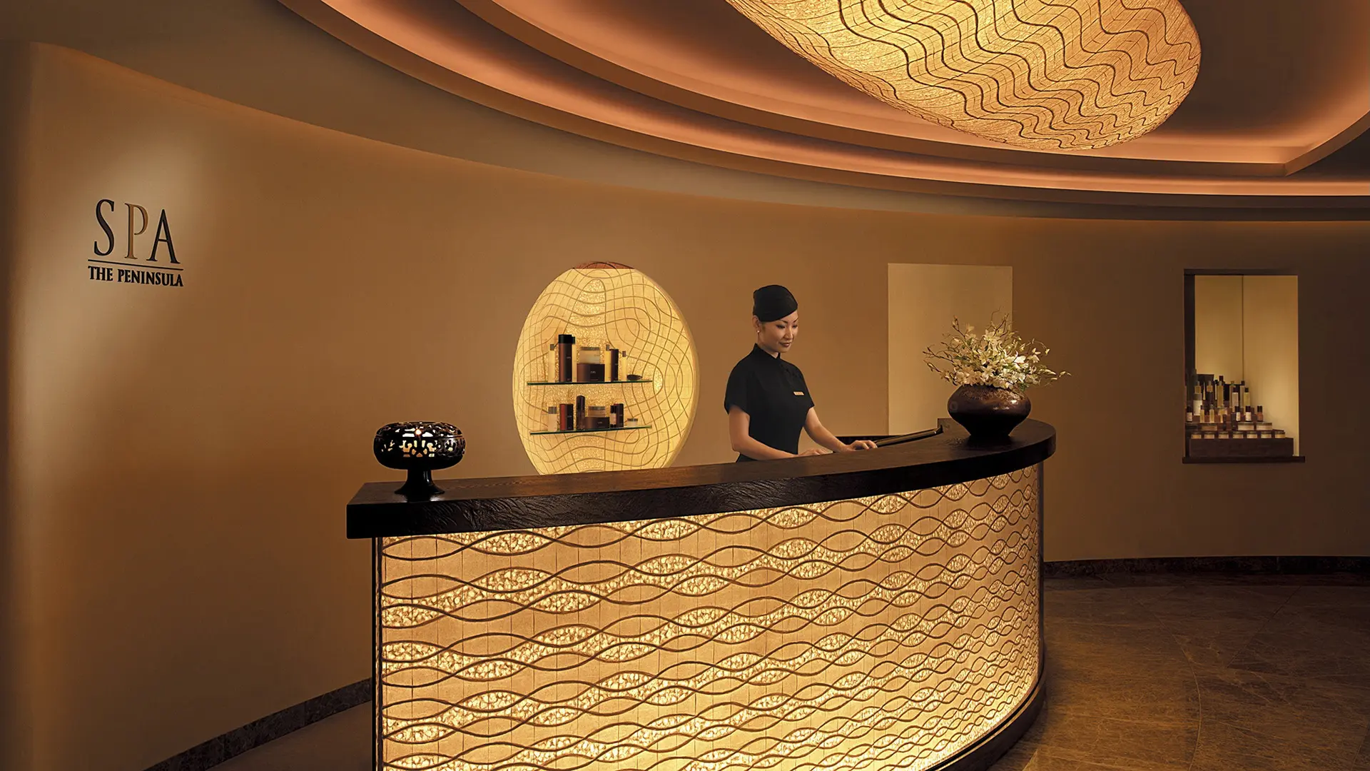 Hotel review Service & Facilities' - The Peninsula Tokyo - 2