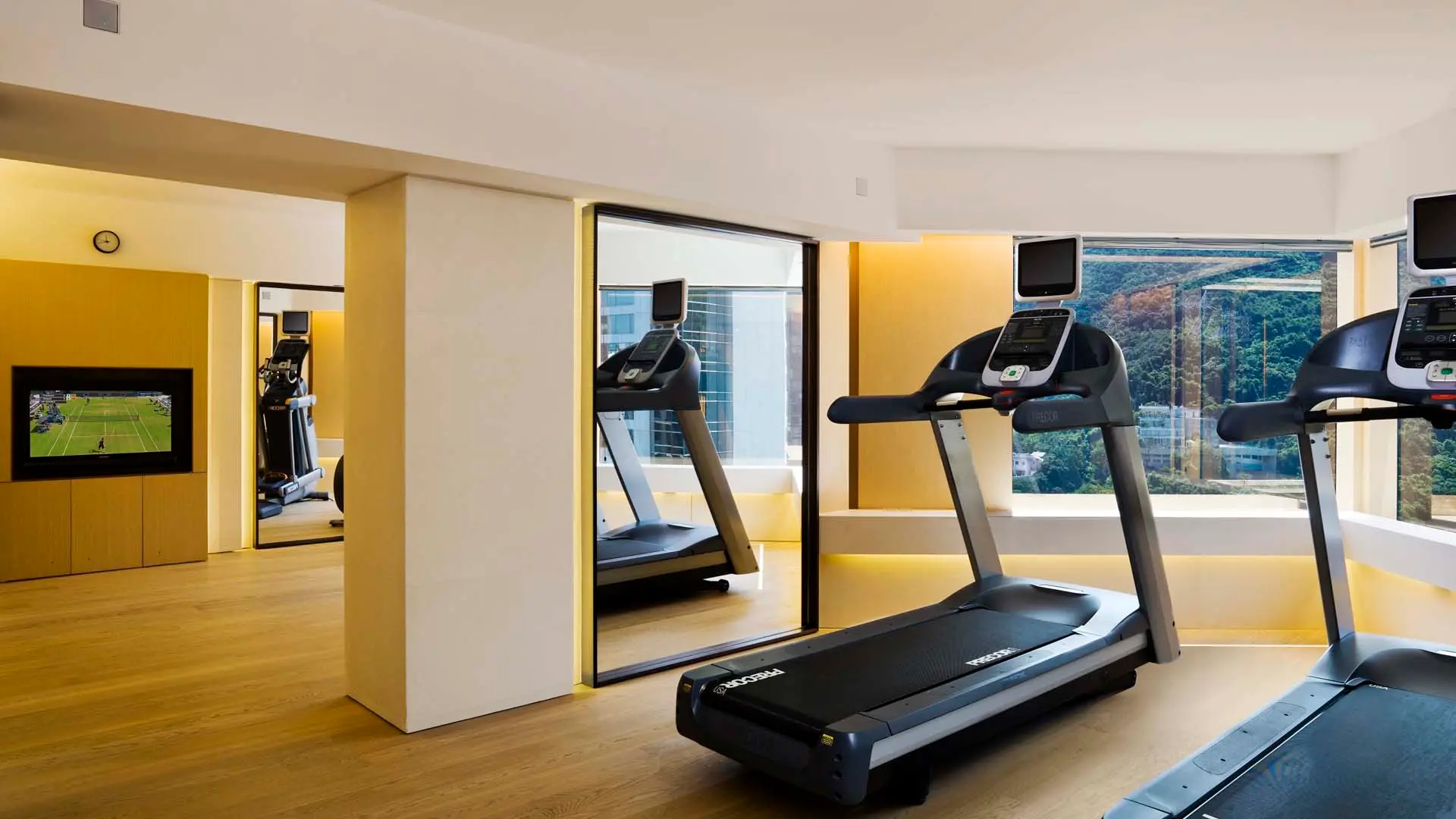 Hotel review Service & Facilities' - The Upper House - 2