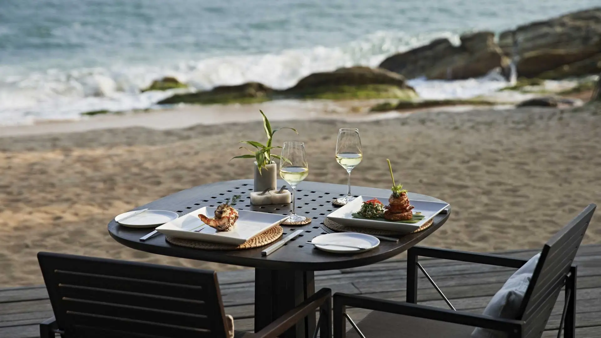 Hotel review Restaurants & Bars' - Amanwella - 5