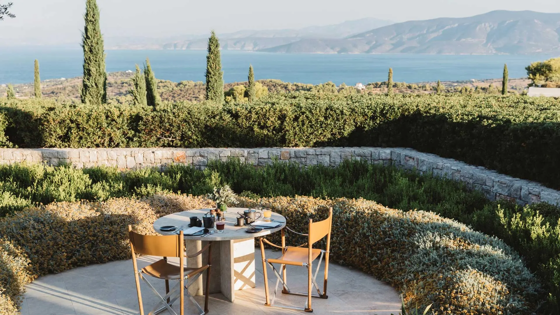 Hotel review Restaurants & Bars' - Amanzoe - 1