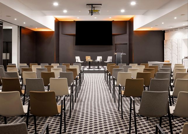 La Maison Champs Elysées - 18