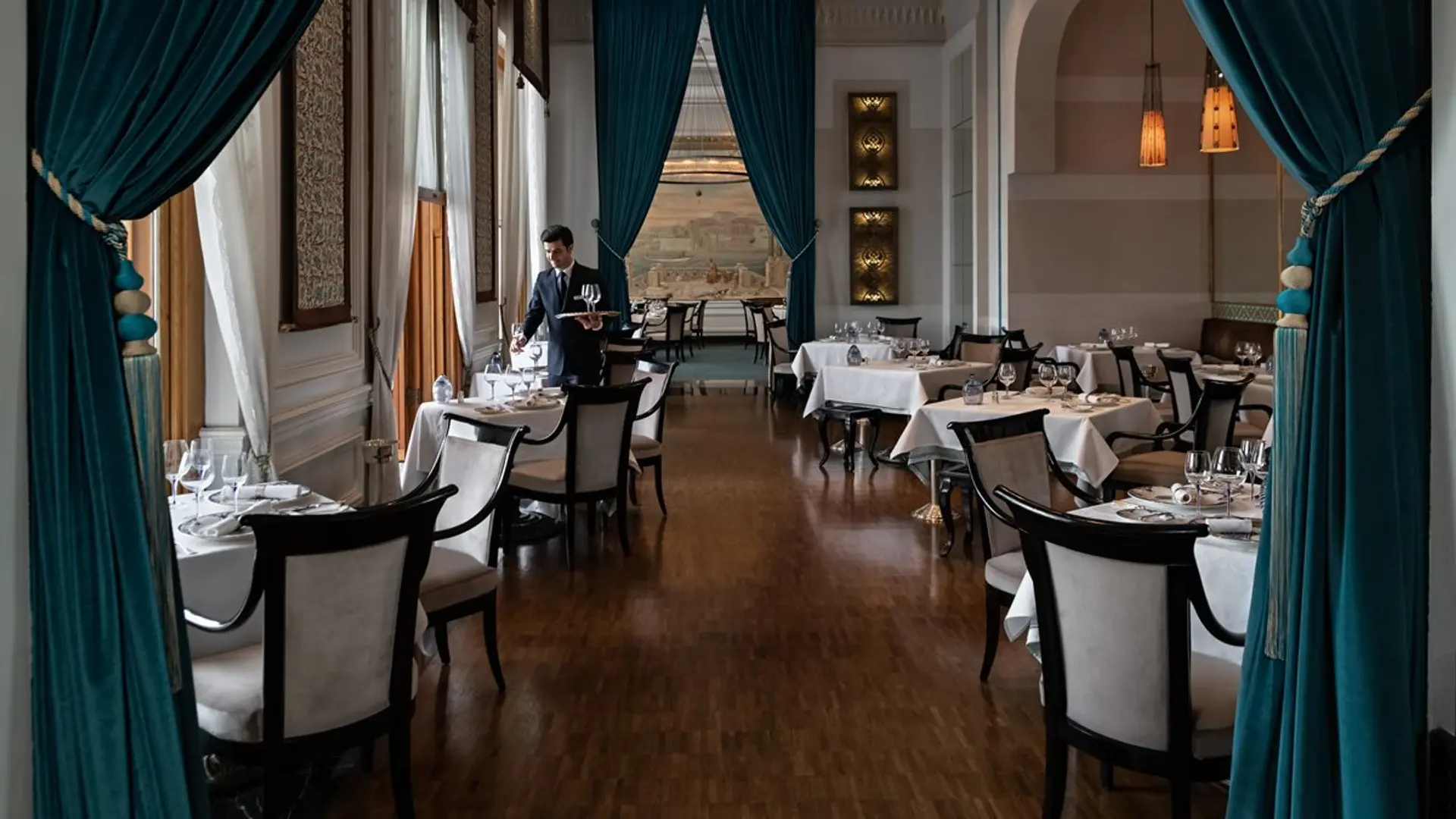 Hotel review Restaurants & Bars' - Çırağan Palace Kempinski Istanbul - 0