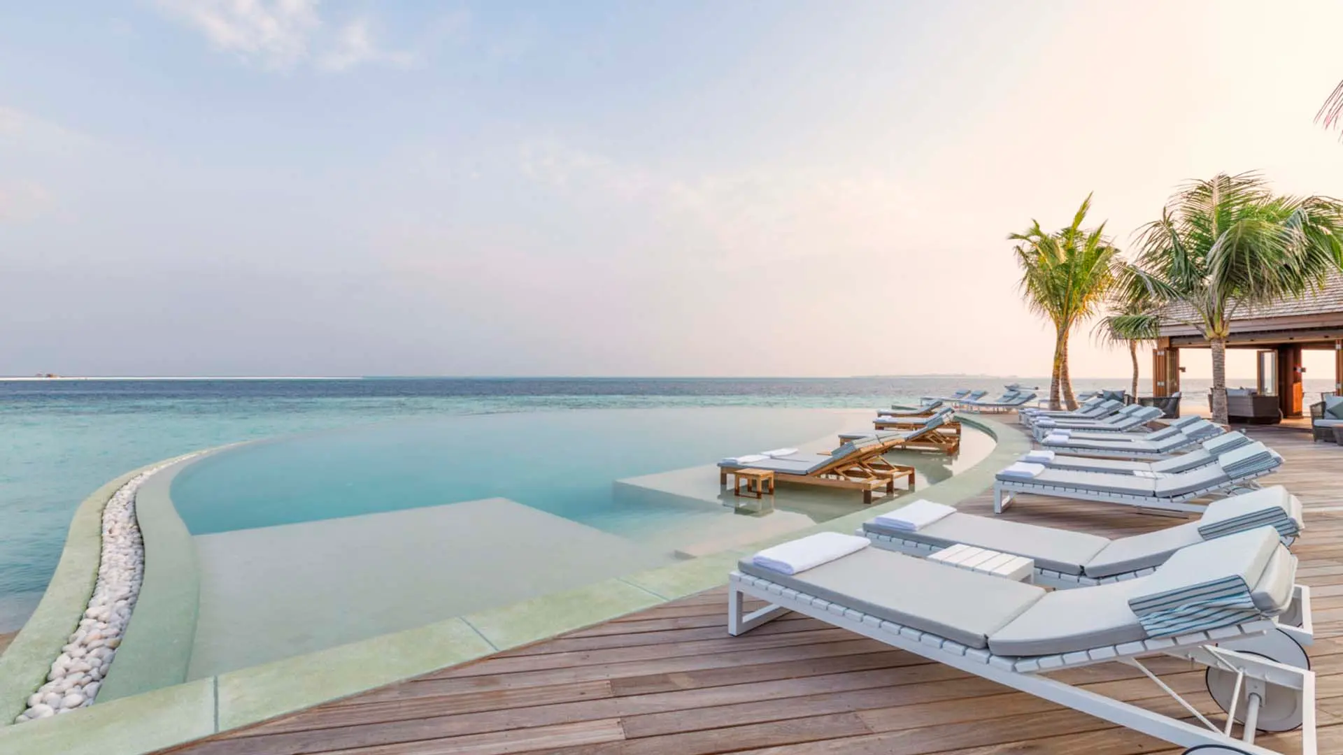 Review of Hurawalhi Island Resort - 6