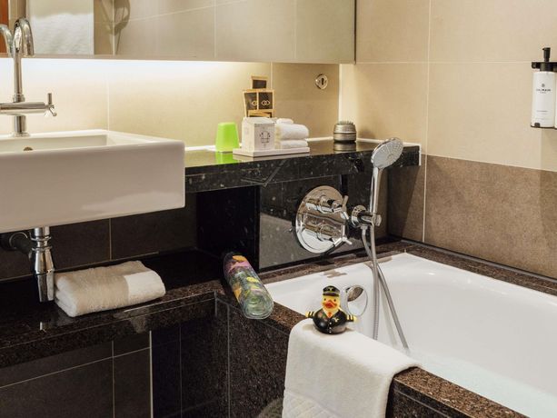 Sofitel London Heathrow - 5