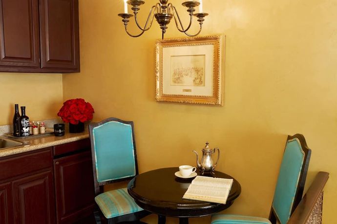 Verified hotel review - Petit Ermitage - 31