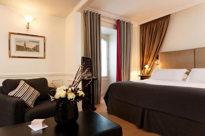 Verified hotel review - La Tremoille Paris - 16