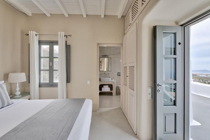 Verified hotel review - Carpe Diem Santorini Small Luxury Hotels of the World - 18