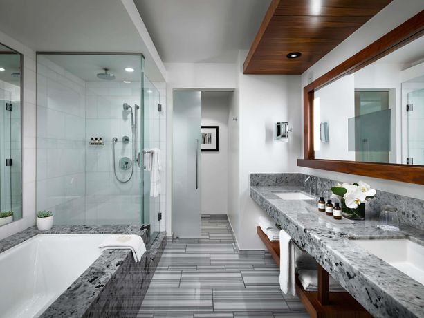 Verified hotel review - Fairmont Pacific Rim - 1