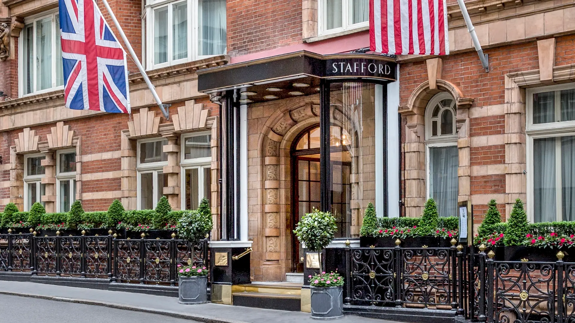 Review of The Stafford London - 7