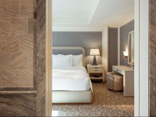 Verified hotel review - The Surrey - CURRENTLY CLOSED - 5