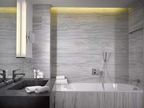 Verified hotel review - The Emblem Hotel - 23