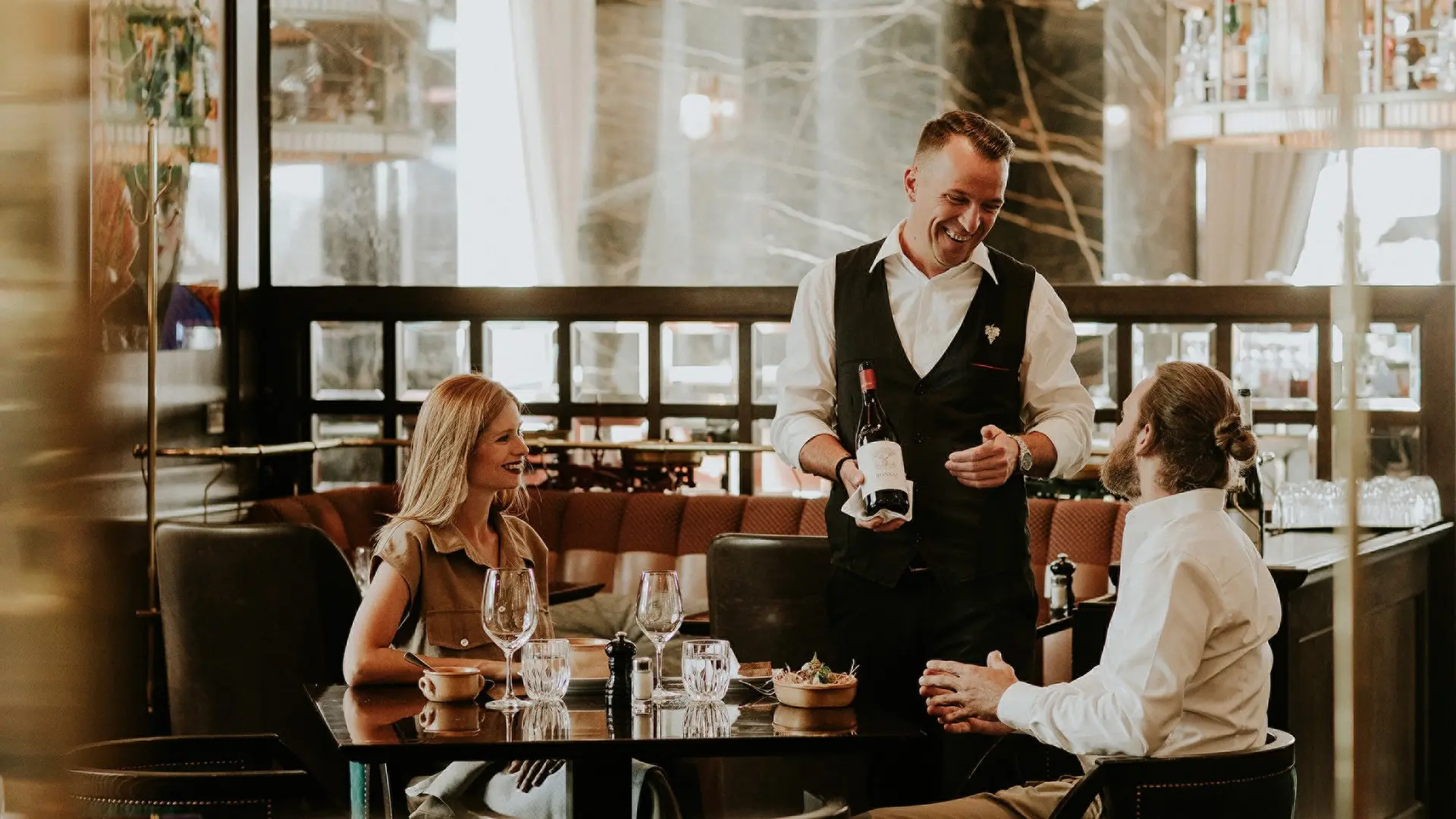 Hotel review Restaurants & Bars' - Four Seasons Hotel Gresham Palace Budapest - 6