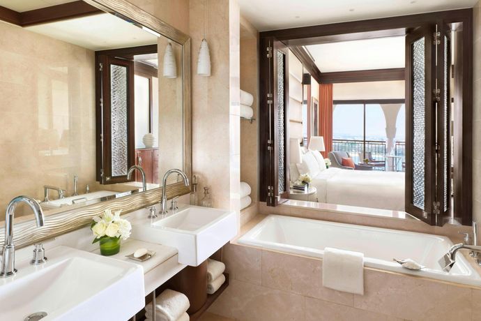 The Ritz-Carlton Abu Dhabi, Grand Canal - 24