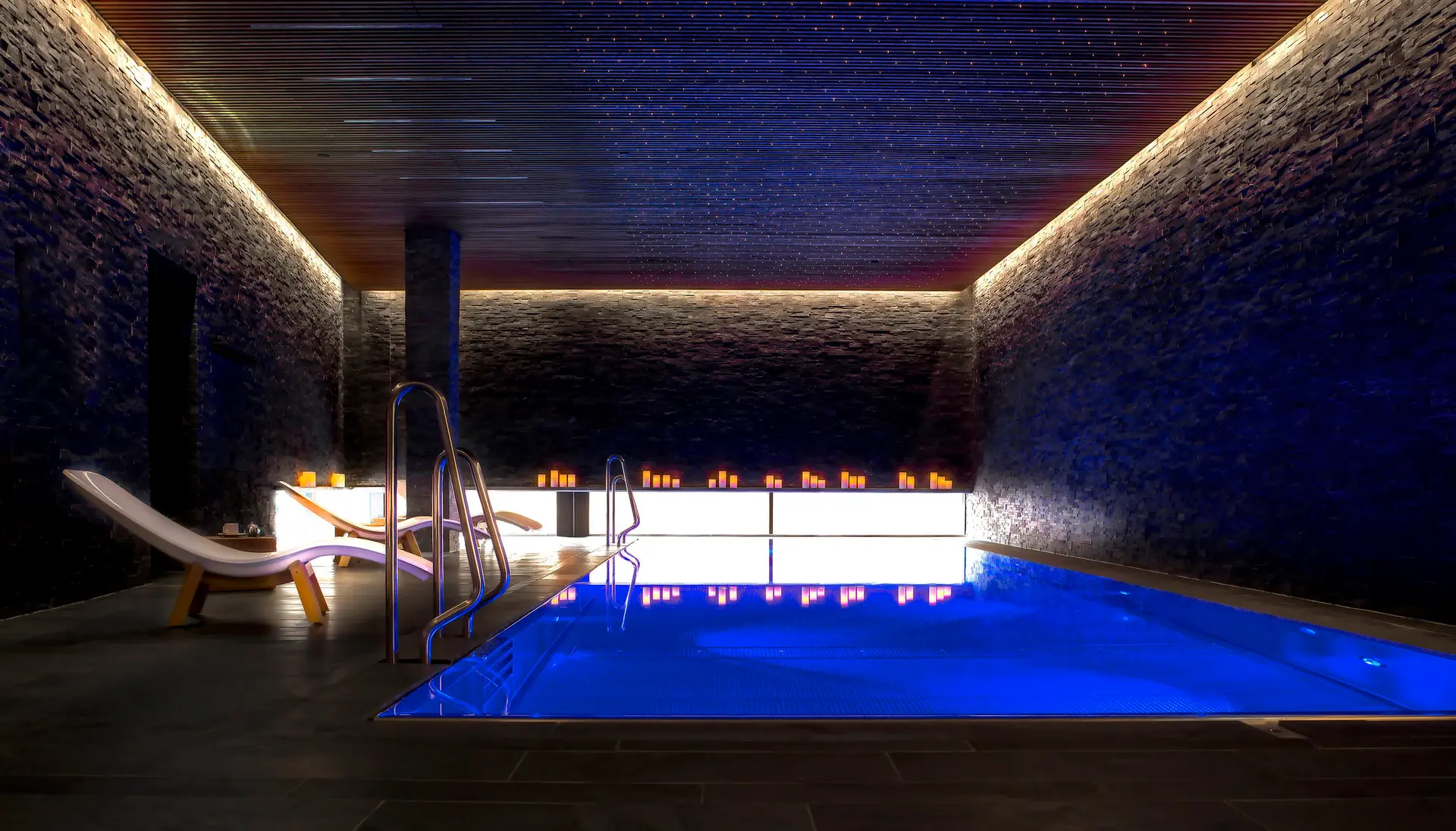 Hotel review Service & Facilities' - The Thief - 0