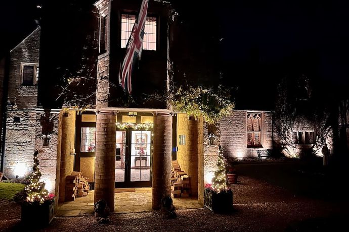 Abbots Grange Manor House - 32