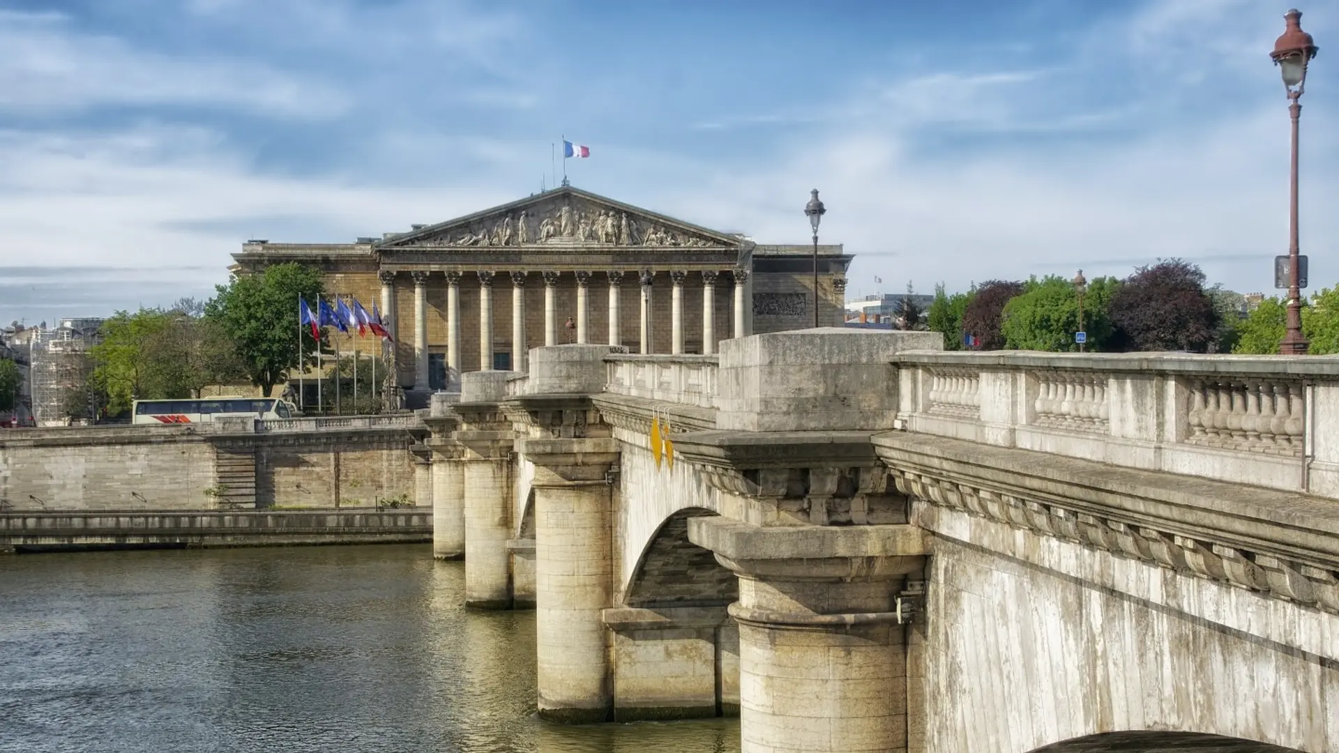 Hotel review Location' - J.K. Place Paris - 2