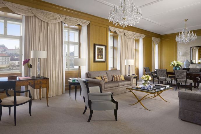Verified hotel review - Four Seasons Hotel Prague - 41