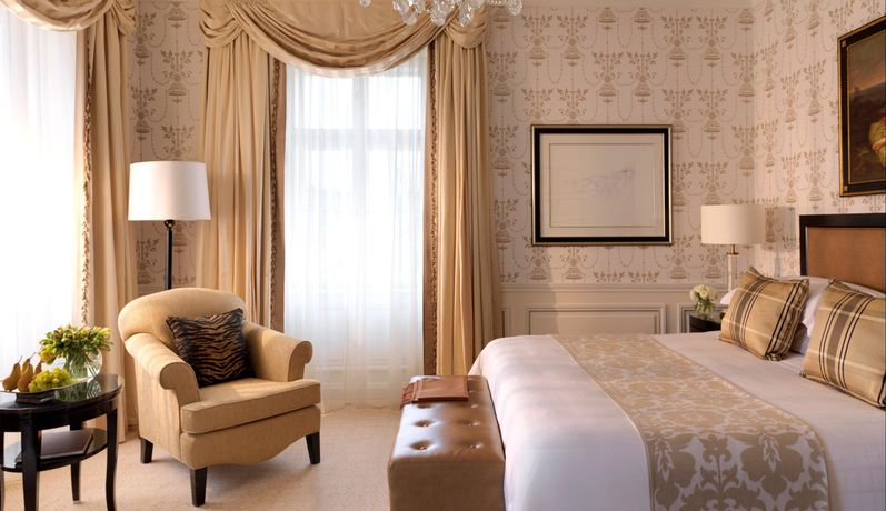 Verified hotel review - Four Seasons Hotel Prague - 1