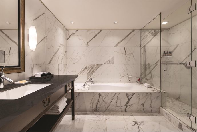 Verified hotel review - Shangri-La Vancouver - 11