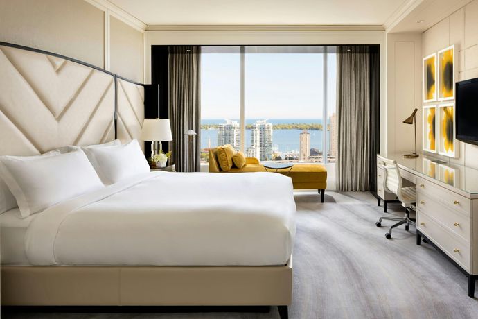 Verified hotel review - The Ritz-Carlton Toronto - 38
