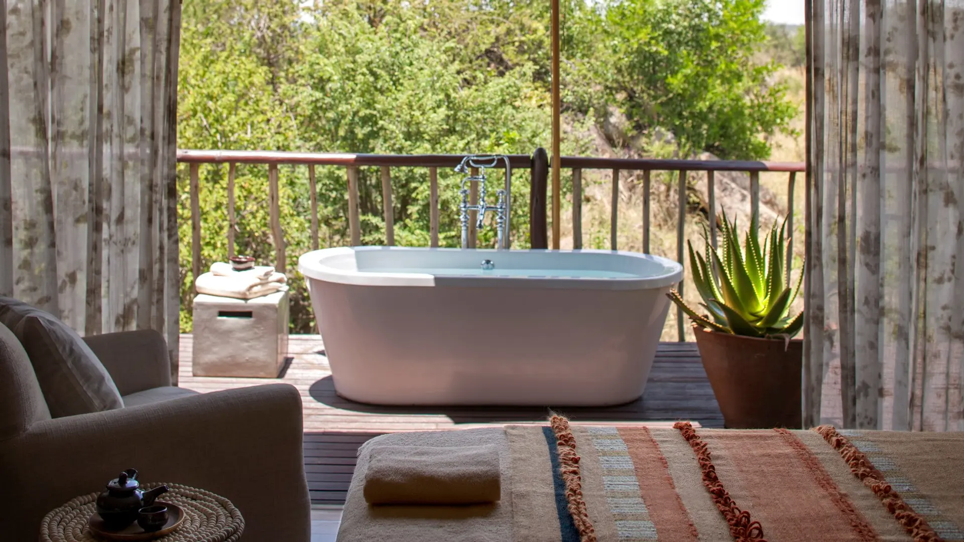 Hotel review Service & Facilities' - Four Seasons Safari Lodge Serengeti - 6