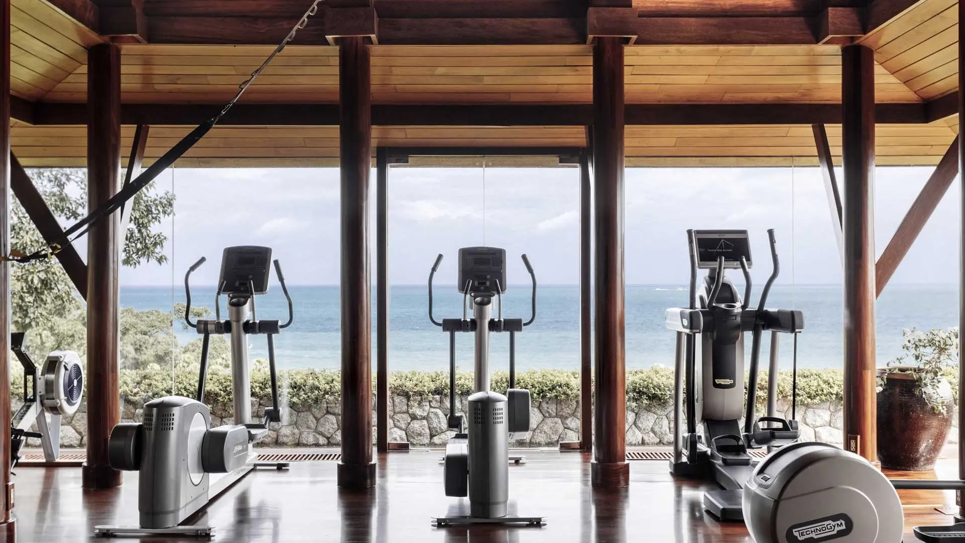 Hotel review Service & Facilities' - Amanpuri - 4