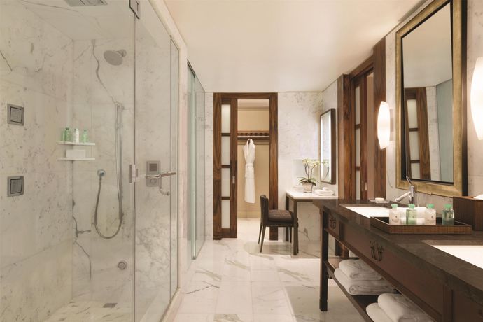 Verified hotel review - Shangri-La Vancouver - 20