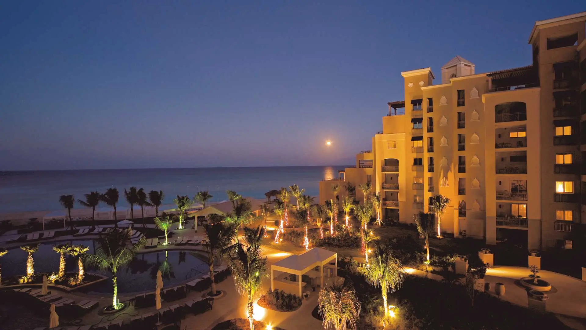 Hotel review Location' - The Ritz-Carlton, Grand Cayman - 1