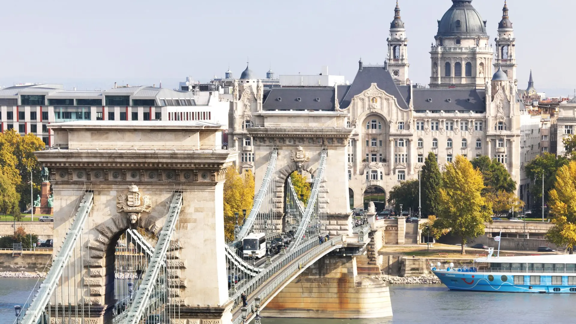 Hotel review Location' - Four Seasons Hotel Gresham Palace Budapest - 0