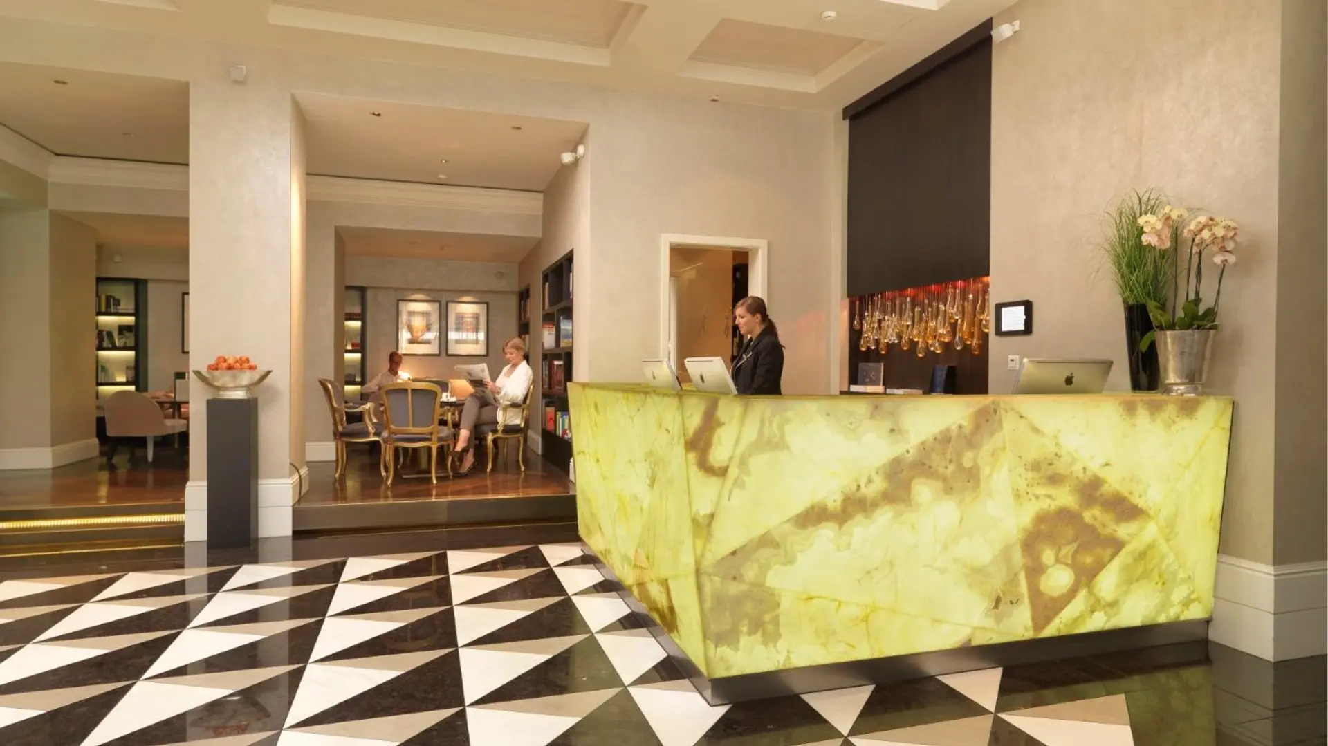 Hotel review Style' - Hotel Schweizerhof Bern & Spa - 0