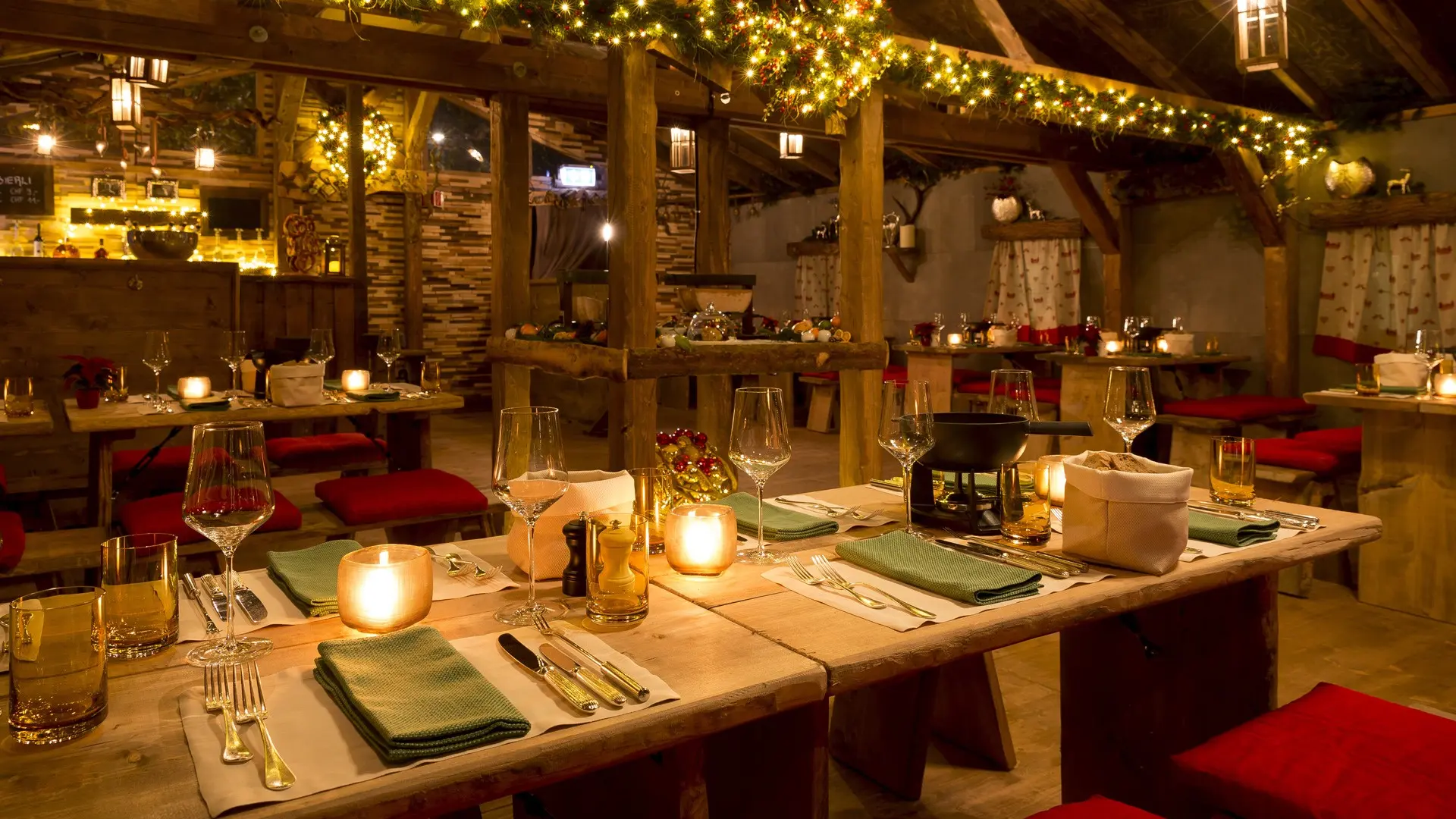 Hotel review Restaurants & Bars' - Baur au Lac - 3