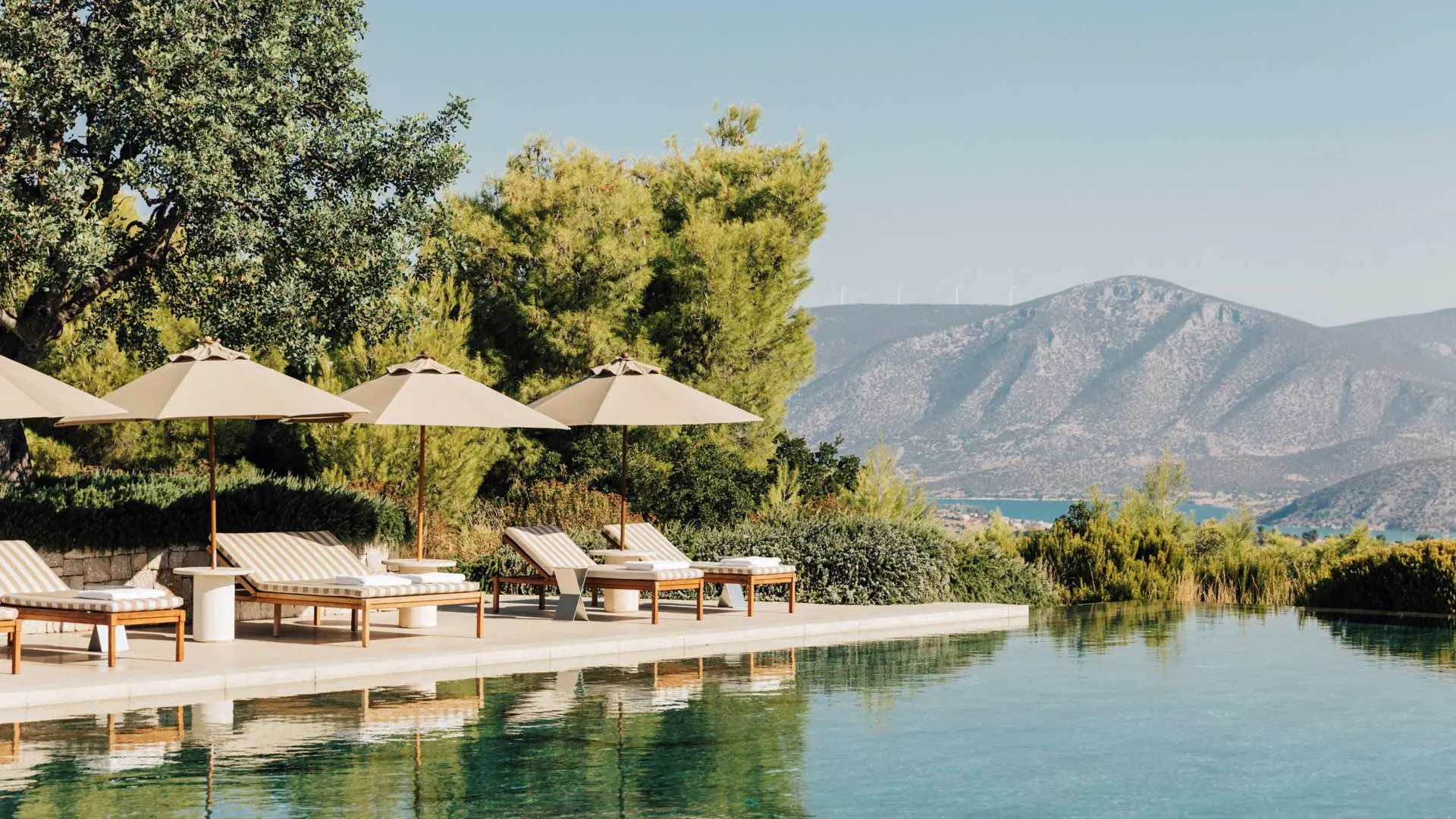 Review of Amanzoe - 3