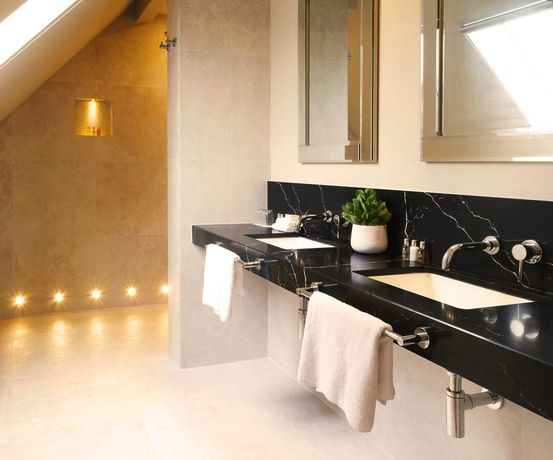 Abbots Grange Manor House - 54