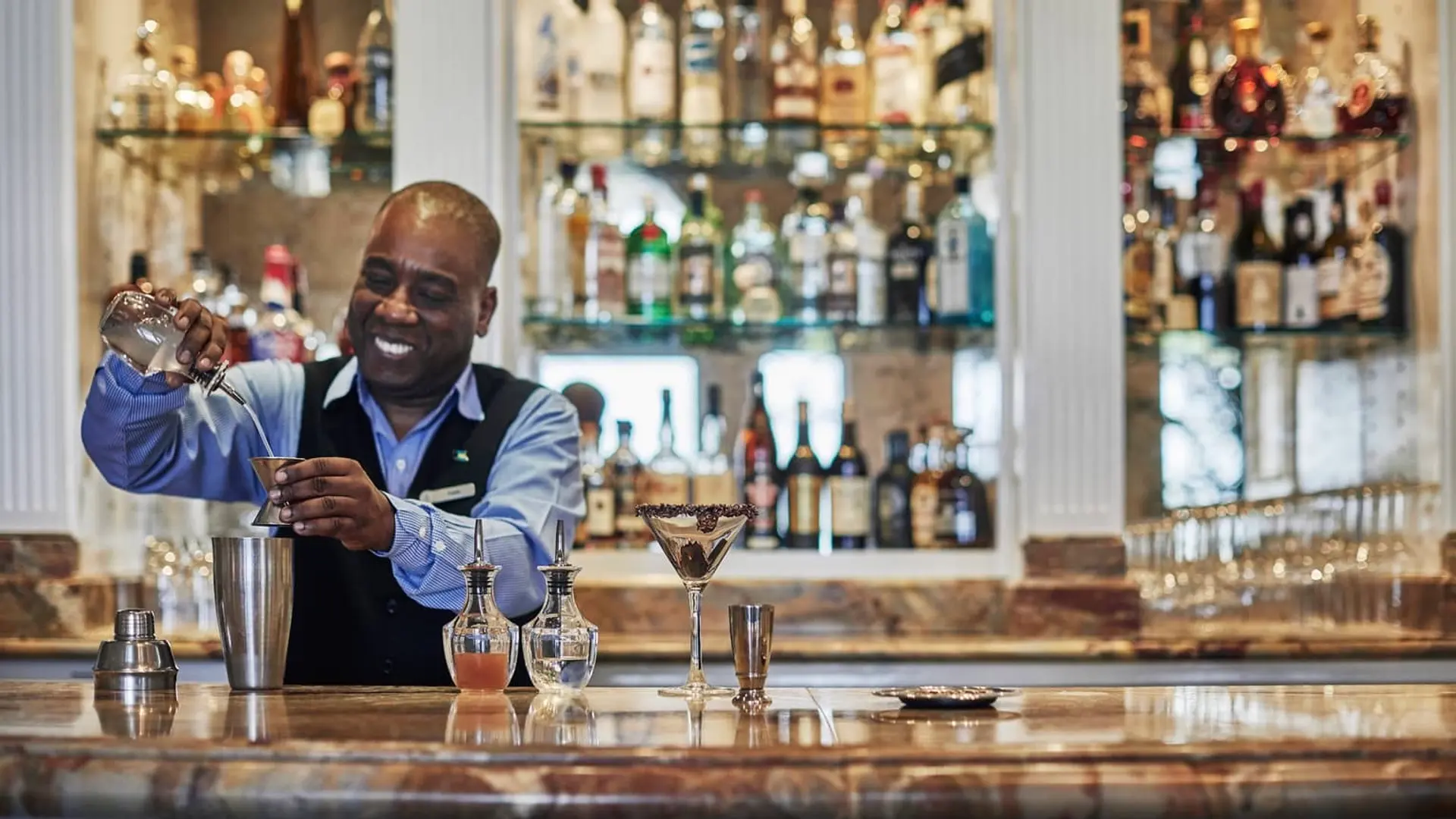 Hotel review Restaurants & Bars' - The Ocean Club, A Four Seasons Resort - 5