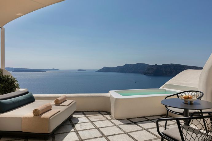 Verified hotel review - Canaves Oia Suites & Spa - 1